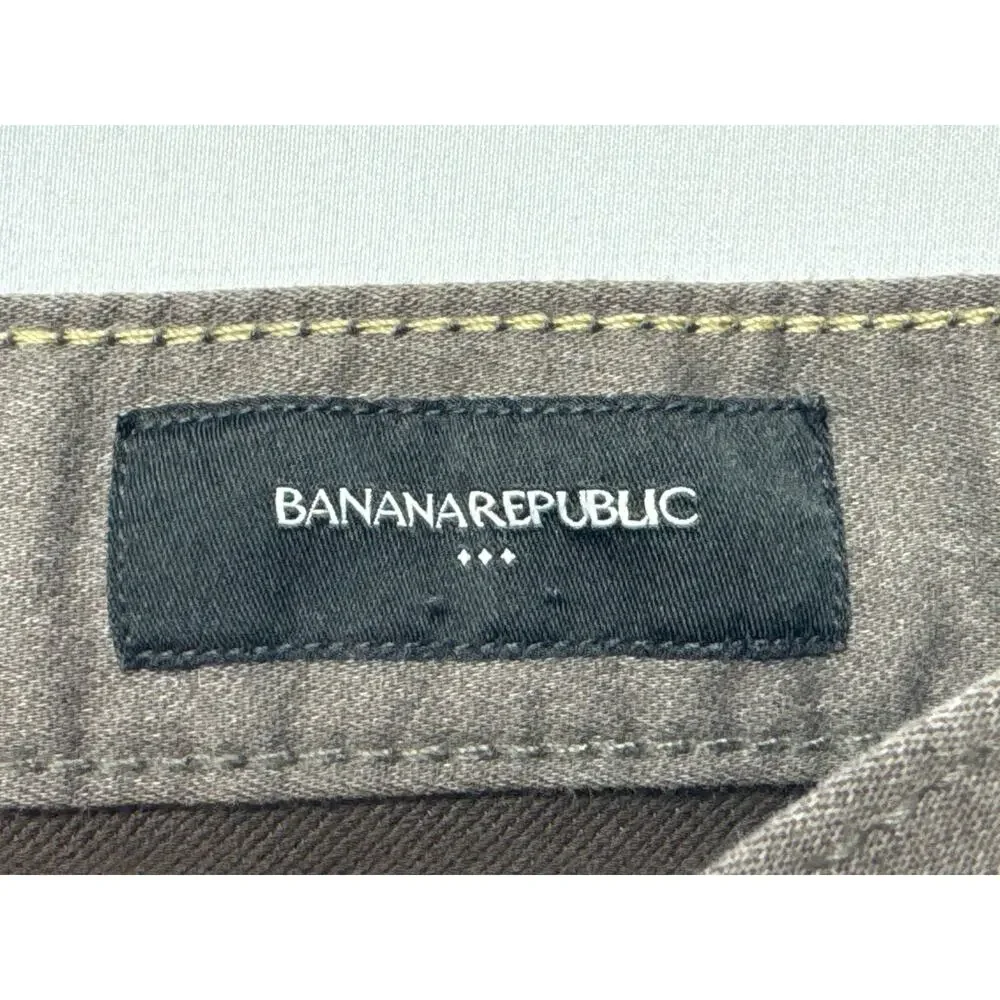 Banana Republic Men's Athletic Fit Brown Travel Jeans - Size 33x34 (33x31.5)*